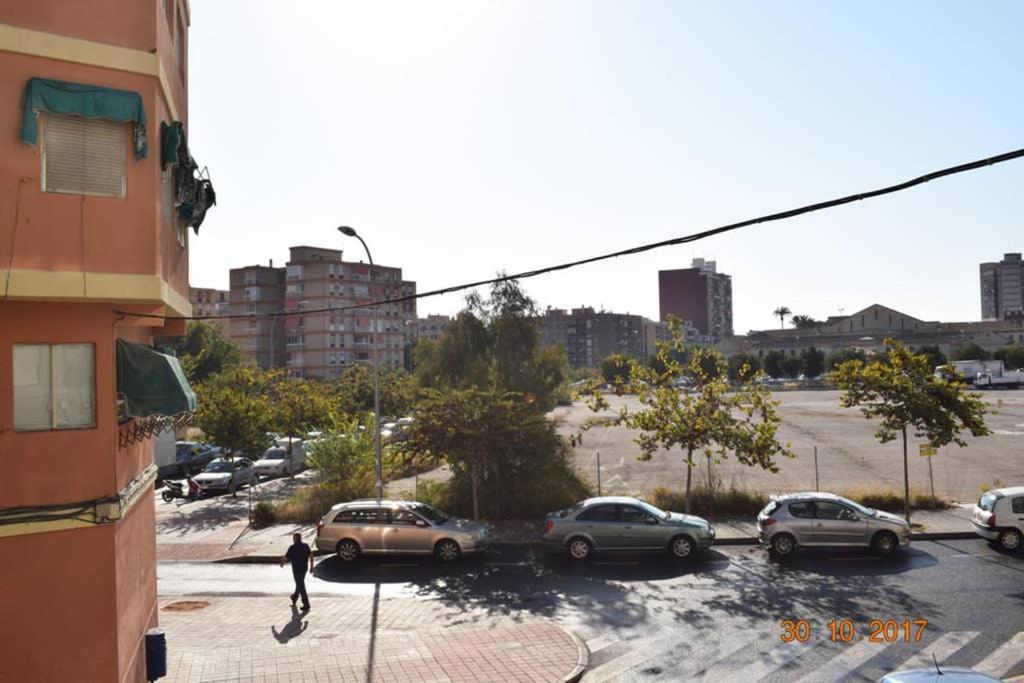 Apartamento En El Centro De Аликанте Екстериор снимка