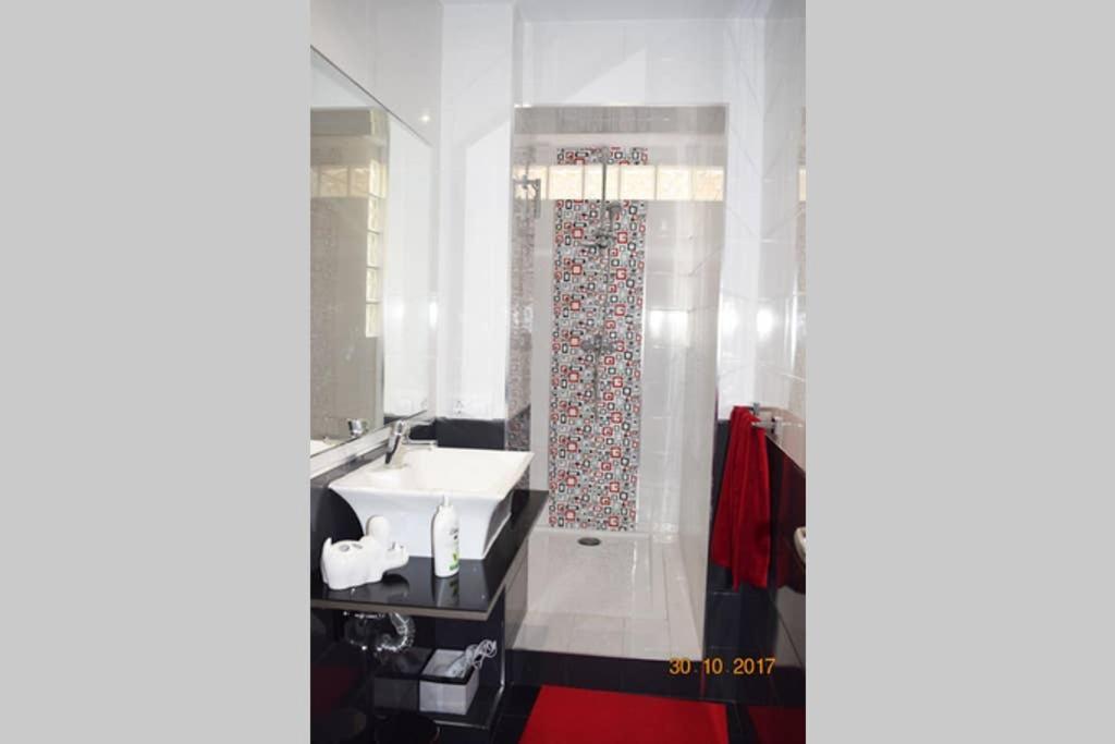 Apartamento En El Centro De Аликанте Екстериор снимка